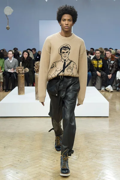 Look 12